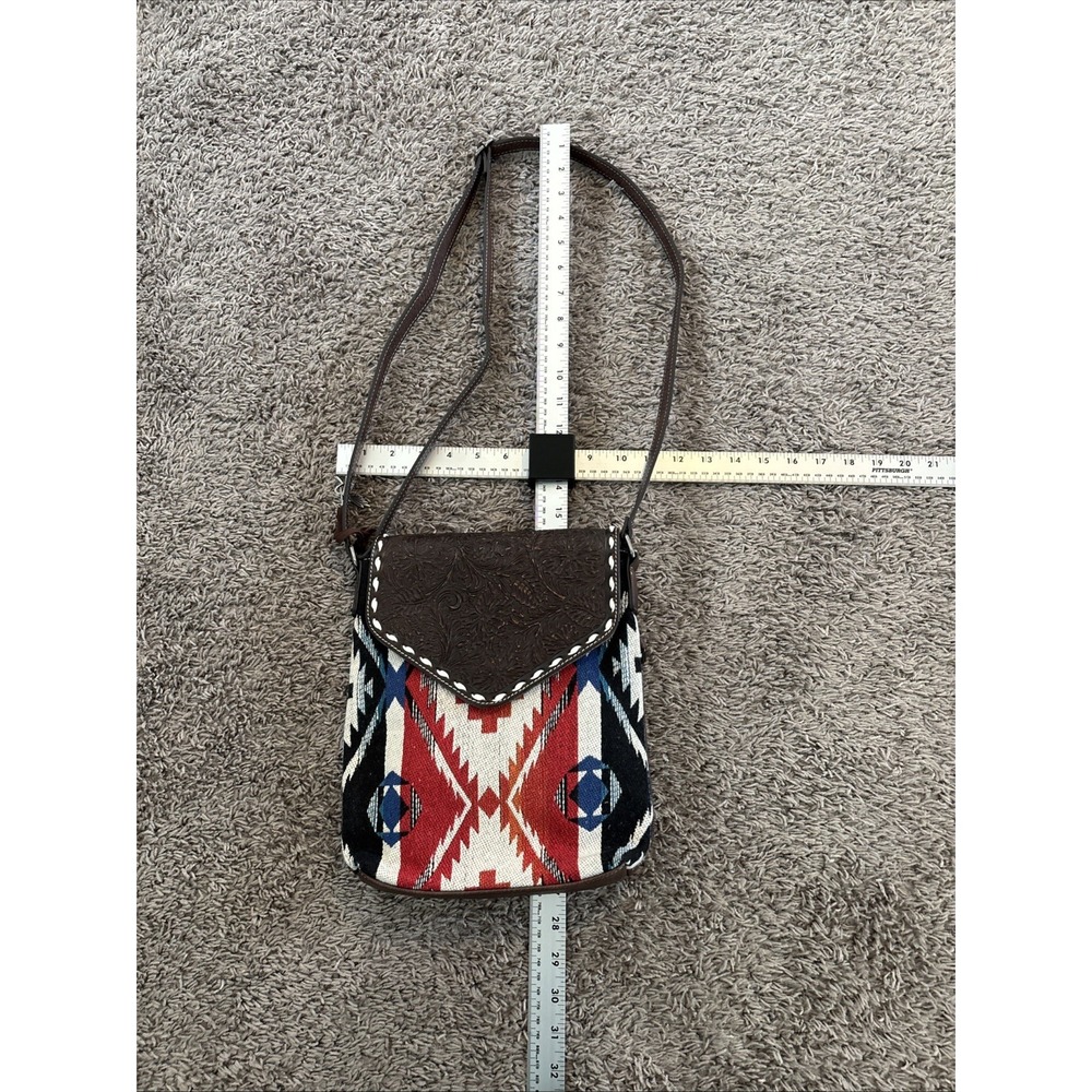 ANGEL RANCH CONCEAL CARRY CROSSBODY BAG FRINGE AZTEC MULTICOLORED - Picture 9 of 9